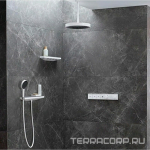 Настенный держатель с полкой, шланговое подсоединение с защитой от обратного тока 1/2" слева, (цв.хром полка зеркальное стекло),  ZZ Hansgrohe Rainfinity 26843000