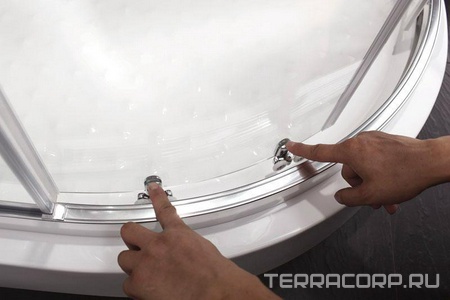 Душ.уголок 1200х900хh2000мм,R550, ассиметричный, 2 раздвижн.двери с 2 непод.сегм,"Левый",полки слева, вход 530мм,(ст/проз,6мм,фурн.цв.хром)  ZZ Cezares Anima ANIMA-RH-2-120/90-C-Cr-L / ANIMA-W-RH-2-120/90-C-Cr-L