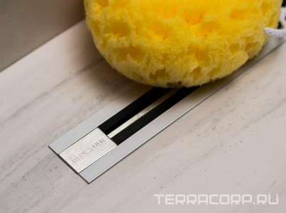 Дренажный канал 300хh82/120мм,готовый компл,сифон d50 выход вбок 48л/мин,ножки, ультратонкая дизайн-вставка (цв.мат.хром), Confluo Slim L ZZ Pestan Confluo Slim Line 13100030