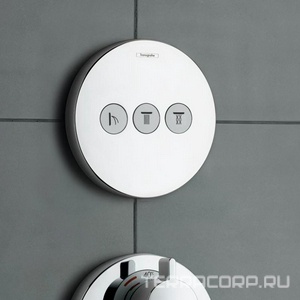 Запорно-переключающее устройство на 3 потребителя, внешняя часть круглая, без скрытой арт.01800180, (цв.хром), ZZ Hansgrohe ShowerSelect 15745000