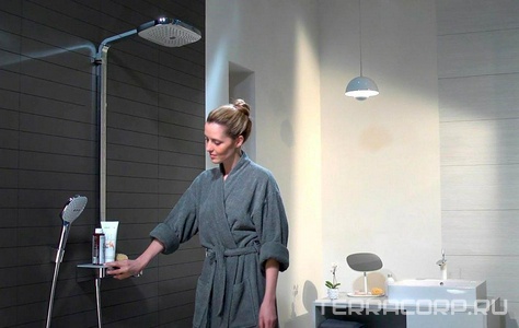 Душевая система с термостатом, с кнопками управл.  Showerpipe E300 3 jet (смеситель+шланг+штанга+ручной душ+верхний душ),белый/хром ZZ Hansgrohe Raindance Select 27127400