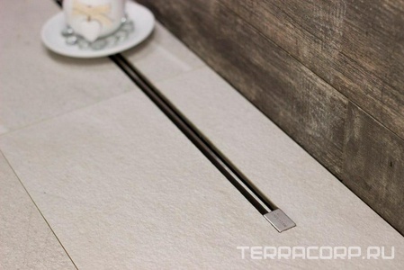 Дренажный канал 650хh82/120мм,готовый компл,сифон d50 выход вбок 48л/мин,ножки, ультратонкая дизайн-вставка (цв.мат.хром), Confluo Slim L ZZ Pestan Confluo Slim Line 13100033