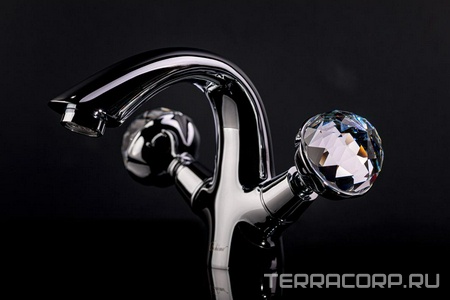 Смеситель для раковины  Presente, двуручковый, БЕЗ д/к, с гибк.подводками, хром+Swarovski ZZ Boheme Brillante 351