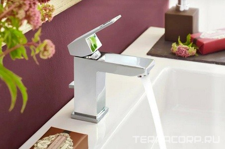 Смеситель однорычажный для раковины, c донным клапаном, хром Grohe Eurocube 23127000