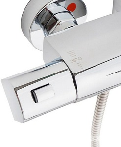 Смеситель для ванны и душа  Uniterm UNISB02I74WA, БЕЗ аксессуаров, цв. хром ZZ Iddis ray UNISB02i74WA