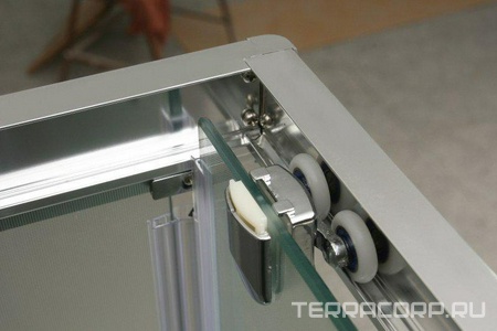 Душевой уголок 1050х1000хh1900мм, прямоуг., 1 раздвиж. дверь с 1 неподв. сегментом и боковой стенкой, (стекло прозр,5мм, фурн.цв.хром),  ZZ BelBagno Unique UNIQUE-AH-1-100/115-100-C-Cr