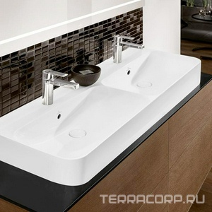 Раковина 1300х470мм, без отв. д/смес., с переливом, для установки с мебелью  (цв. R1 white ceramicplus),  ZZ Villeroy & Boch Finion 4139D5R1