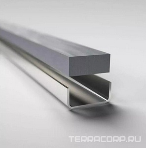 Водоотводящий желоб 600 мм, щелевой, поворотный с гидрозатвор d-50 мм, цв. хром ZZ Veconi Универсал V600SL