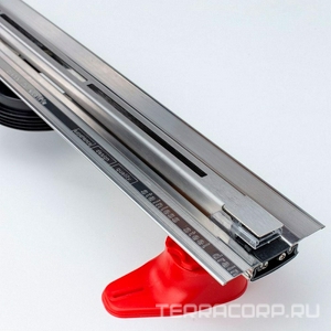 Душевой желоб 550 мм, с щелевой решеткой из нерж.стали, поворотный сифон d-50 мм, гидрозатвор затвор ZZ Berges SUPER line 090180