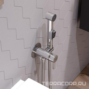 Комплект гигиенического душа (смеситель с внешней и встраив.частью, лейка, шланг), цв.хром RedBlu Option 211000000