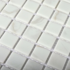 Mia white (matt)  (23x23x4) ZZ 30x30